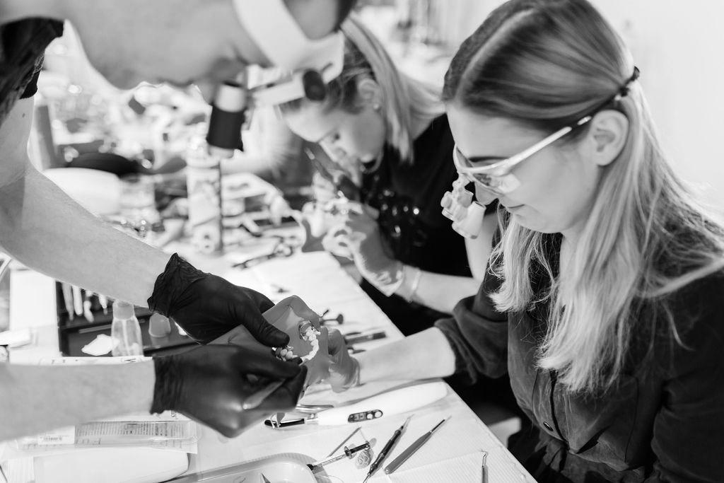 Kurs Stomatologiczny Art Of Composite 25